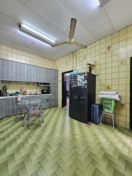 Rumah Banglo untuk Dijual di Taman Kebun Teh (Johor Bahru) - JAN AU - Kitchen - PropertyGuru.com.my