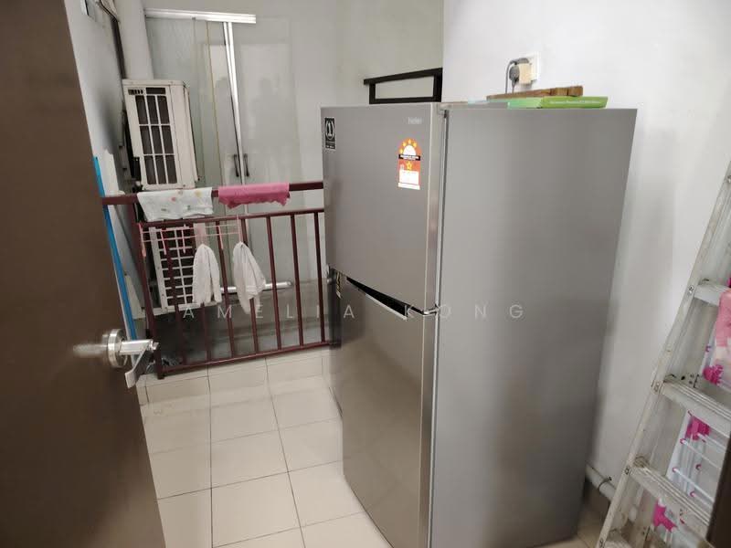 Kondominium untuk Disewa di The Majestic - Amelia Kong - Balcony - PropertyGuru.com.my