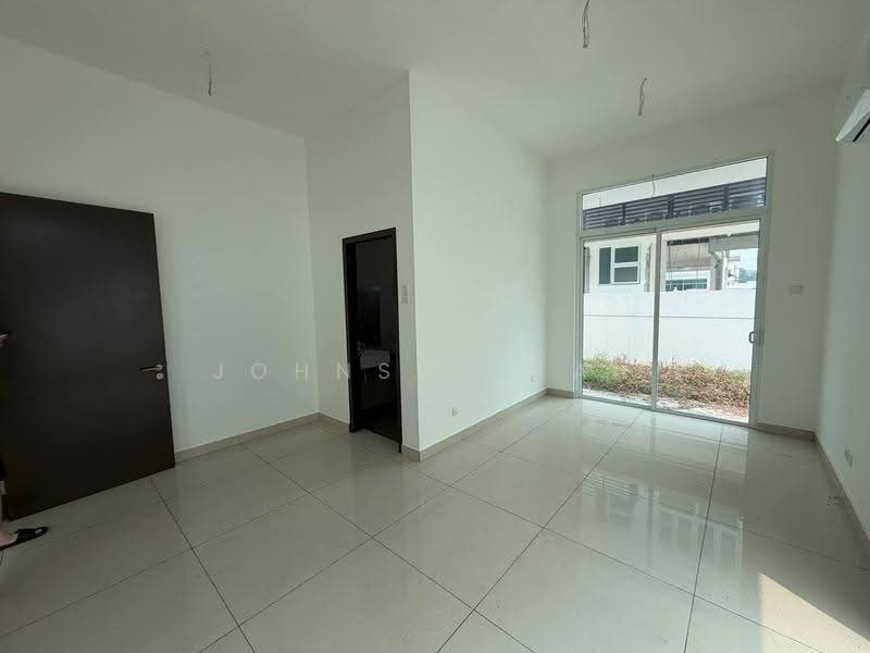 Semi-Detached House for Sale in Taman Ponderosa (Johor Bahru) - Johnson Tan - Living Room - PropertyGuru.com.my