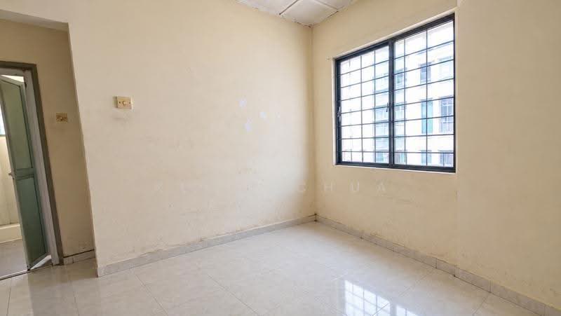 Rumah Teres 2-Tingkat untuk Dijual di Bandar Putra Permai (Seri Kembangan) - Kelly Chua - Interior - PropertyGuru.com.my