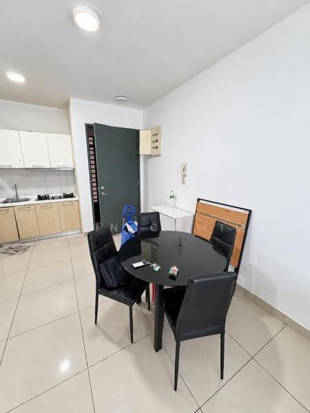 Service Residence for Sale at D'Ambience Residences (Pangsapuri Ikatan Flora) - Quinccy Lim - Dining Room - PropertyGuru.com.my