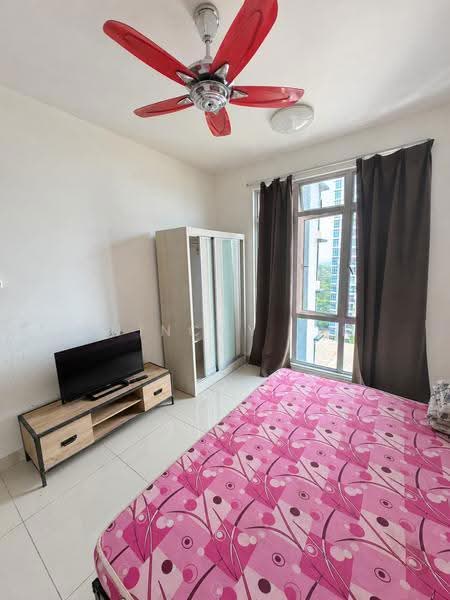 Service Residence for Sale at D'Ambience Residences (Pangsapuri Ikatan Flora) - Quinccy Lim - Bedroom - PropertyGuru.com.my