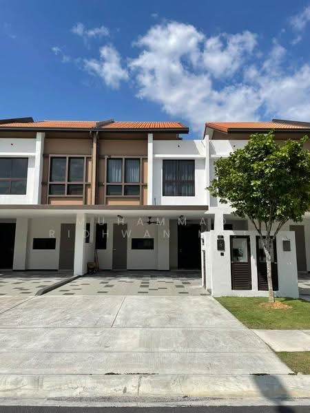 Rumah Teres 2-Tingkat untuk Dijual di Sepang (Selangor) - Muhammad Ridhwan Mohd Huzairi - Exterior - PropertyGuru.com.my
