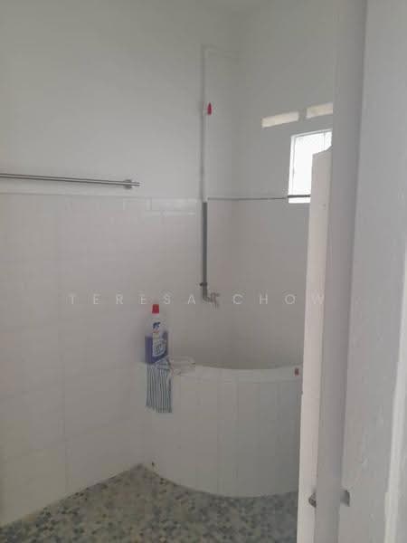Rumah Teres 1-Tingkat untuk Disewa di Petaling Jaya (Selangor) - Teresa Chow - Bathroom - PropertyGuru.com.my