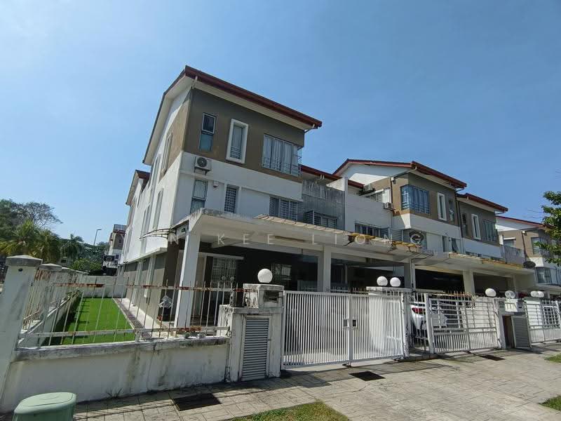 Townhouse for Sale in D'alpinia (Puchong) - YEN KEE LIONG - Exterior - PropertyGuru.com.my