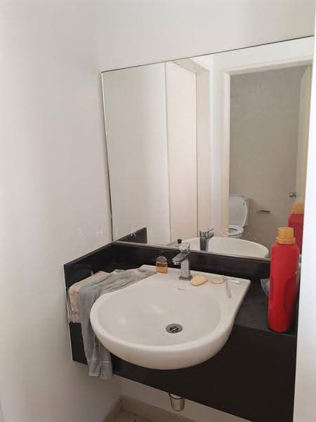Rumah Berkembar untuk Dijual di Kota Emerald (Rawang) - Shirly Ng - Bathroom - PropertyGuru.com.my