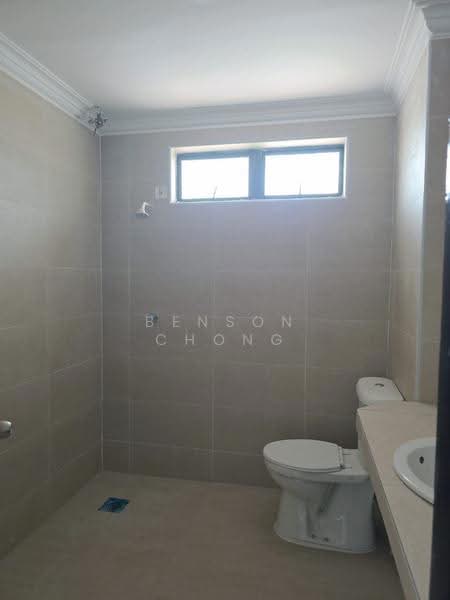 Semi-Detached House for Sale in Taman Mount Austin (Tebrau) - Benson Chong - Bathroom - PropertyGuru.com.my