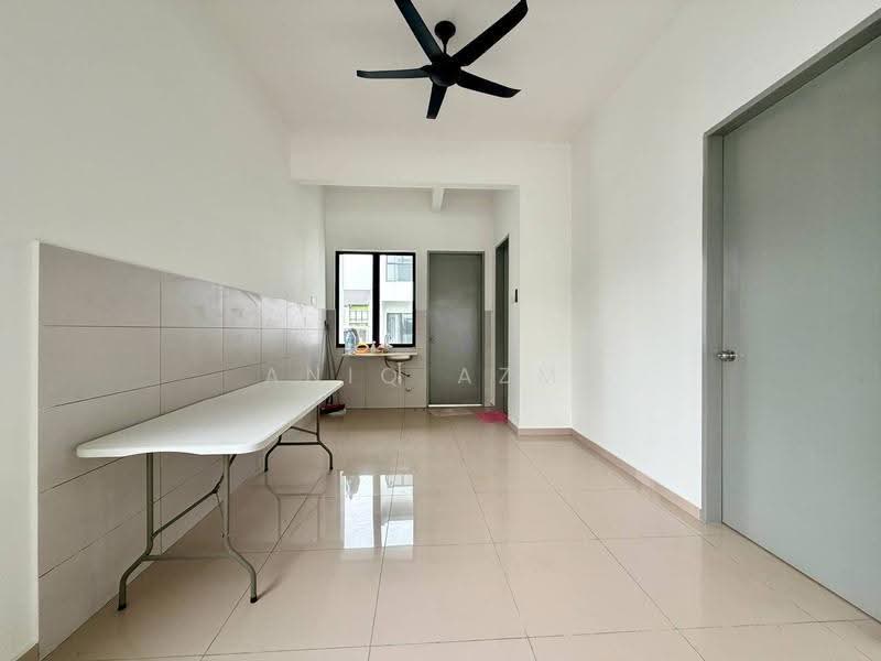 2-storey Terraced House for Rent in Kajang (Selangor) - Aniq Azmi - Kitchen - PropertyGuru.com.my