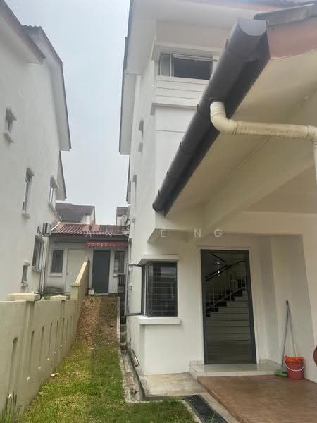 Rumah Berkembar untuk Dijual di Kota Emerald (Rawang) - Angie Ng - Exterior - PropertyGuru.com.my