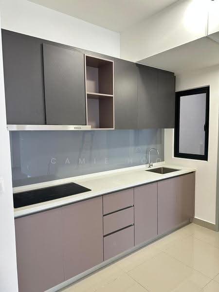 Kediaman Servis untuk Dijual di M Luna - Camie Hoo - Kitchen - PropertyGuru.com.my