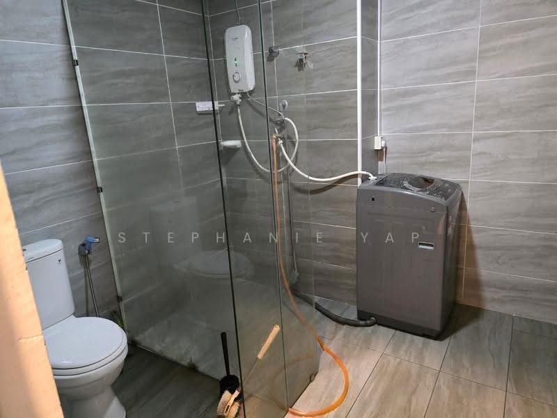 Service Residence for Rent at KSL Residence @ Daya - Stephanie Yap - Bathroom - PropertyGuru.com.my