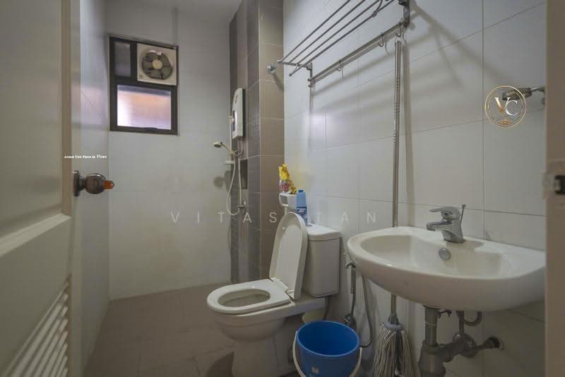 Semi-Detached House for Sale in Setia Damai (Setia Alam) - Vitas Tan - Bathroom - PropertyGuru.com.my