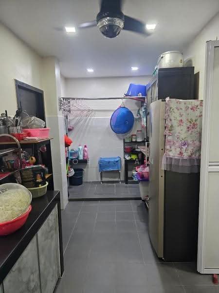 2-storey Terraced House for Sale in Bandar Puteri Klang (Klang) - Joel Tan - Kitchen - PropertyGuru.com.my