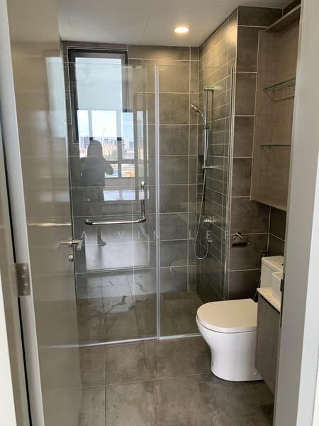 Service Residence for Rent at Millerz Square Serviced Residence - Alvin Lee - Bathroom - PropertyGuru.com.my