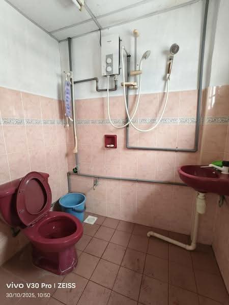 Terrace Factory for Rent in Taman Perindustrian Kip (Kepong) - John Tan - Bathroom - PropertyGuru.com.my
