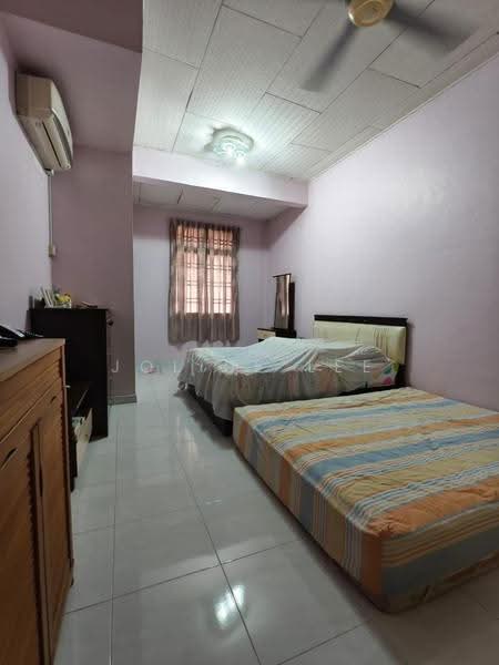 2-storey Terraced House for Sale in Taman Nusa Bestari 2 (Iskandar Puteri (Nusajaya)) - Joline Lee - Bedroom - PropertyGuru.com.my