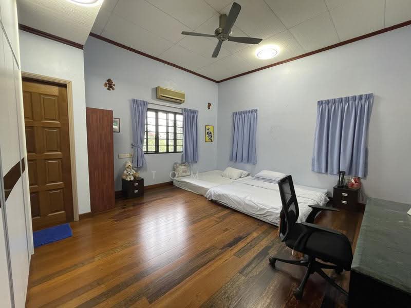 Rumah Banglo untuk Dijual di Pekan Batu 9 (Cheras) - Tom Ip - PropertyGuru.com.my