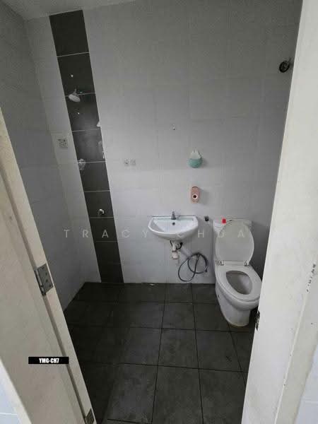 2-storey Terraced House for Rent in Setia Alam (Selangor) - Tracy Chua - Bathroom - PropertyGuru.com.my