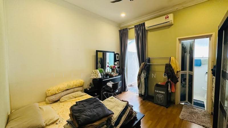 Semi-Detached House for Sale in Taman Anggun (Rawang) - Tiffany Yang - Bedroom - PropertyGuru.com.my