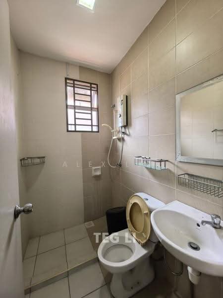 Rumah Berkembar untuk Dijual di Shah Alam (Selangor) - Alex Lee - Bathroom - PropertyGuru.com.my
