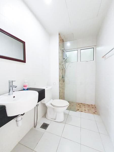 Kondominium untuk Disewa di Laman Baiduri - Lee Jo Surf - Bathroom - PropertyGuru.com.my