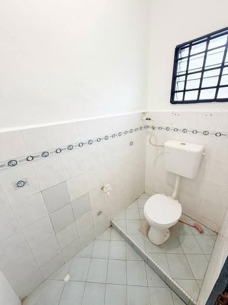 Rumah Teres 1-Tingkat untuk Dijual di Taman Desa (Kulai) - Marcus Tey - Bathroom - PropertyGuru.com.my