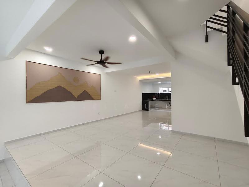 2-storey Terraced House for Sale in Bandar Sungai Long (Selangor) - Stella Lee - Living Room - PropertyGuru.com.my