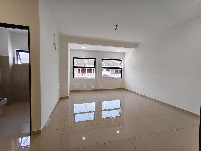 2-storey Terraced House for Sale in Bandar Sungai Long (Selangor) - Stella Lee - Bathroom - PropertyGuru.com.my