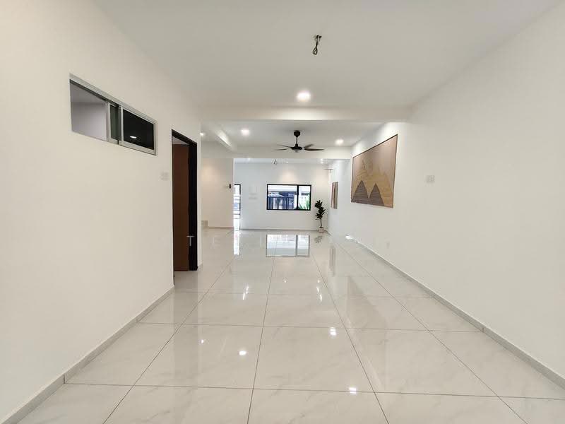 2-storey Terraced House for Sale in Bandar Sungai Long (Selangor) - Stella Lee - Living Room - PropertyGuru.com.my