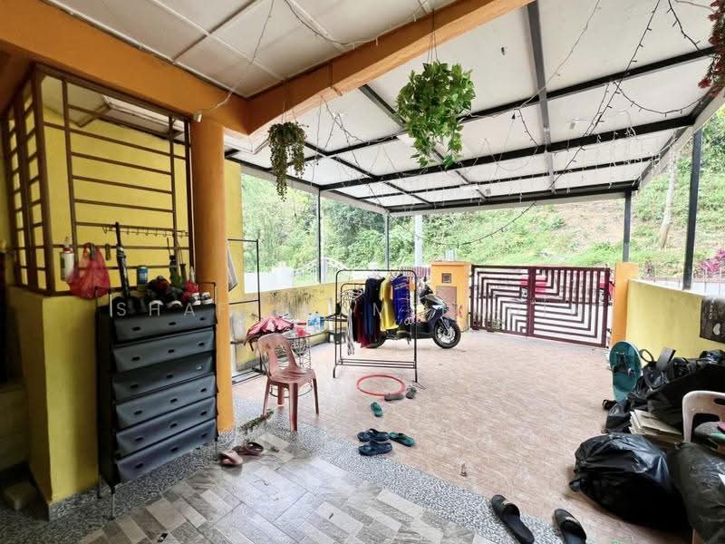 3-storey Terraced House for Sale in Taman Bukit Permata (Selayang) - Shafiq Amerudin - PropertyGuru.com.my