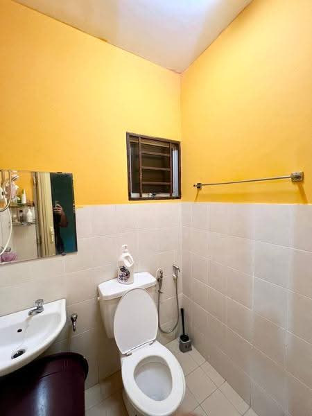 3-storey Terraced House for Sale in Taman Bukit Permata (Selayang) - Shafiq Amerudin - Bathroom - PropertyGuru.com.my