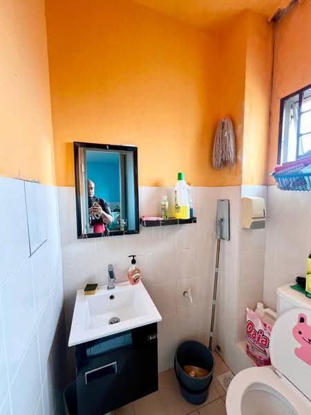 3-storey Terraced House for Sale in Taman Bukit Permata (Selayang) - Shafiq Amerudin - Bathroom - PropertyGuru.com.my