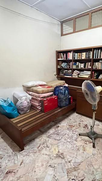 Rumah Teres 1-Tingkat untuk Dijual di Reservoir Garden (Ayer Itam) - Li Fang - Bedroom - PropertyGuru.com.my
