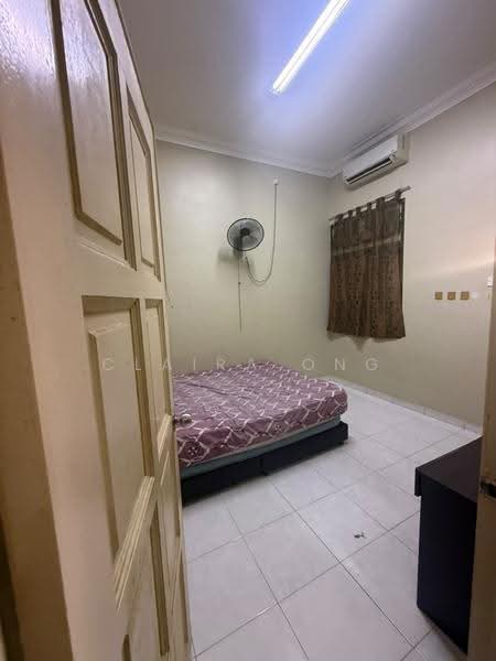 2-storey Terraced House for Rent in Ehsan Jaya (Johor Bahru) - Claira Ong - Bedroom - PropertyGuru.com.my