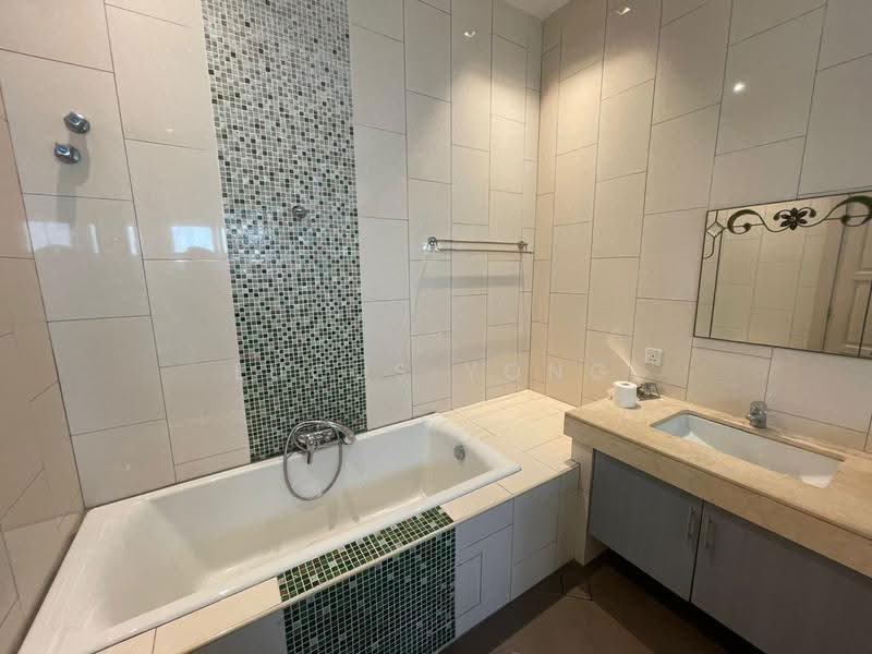 Bungalow House for Rent in Bukit Gita Bayu, Bluwater Estate, The Mines Resort (Seri Kembangan) - Lucus Yong - Bathroom - PropertyGuru.com.my