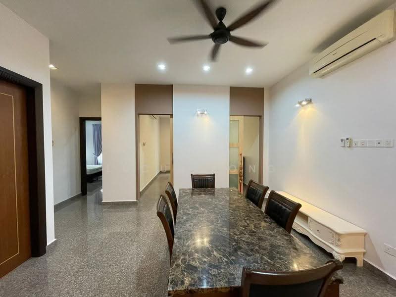 Bungalow House for Rent in Bukit Gita Bayu, Bluwater Estate, The Mines Resort (Seri Kembangan) - Lucus Yong - Dining Room - PropertyGuru.com.my