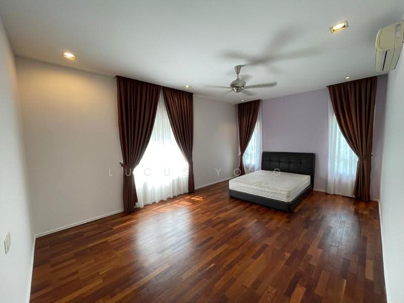 Bungalow House for Rent in Bukit Gita Bayu, Bluwater Estate, The Mines Resort (Seri Kembangan) - Lucus Yong - Bedroom - PropertyGuru.com.my