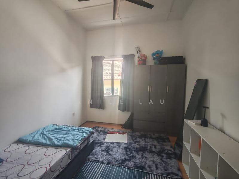 2-storey Terraced House for Sale in Sungai Long (Bandar Sungai Long) - Janice Lau - Bedroom - PropertyGuru.com.my