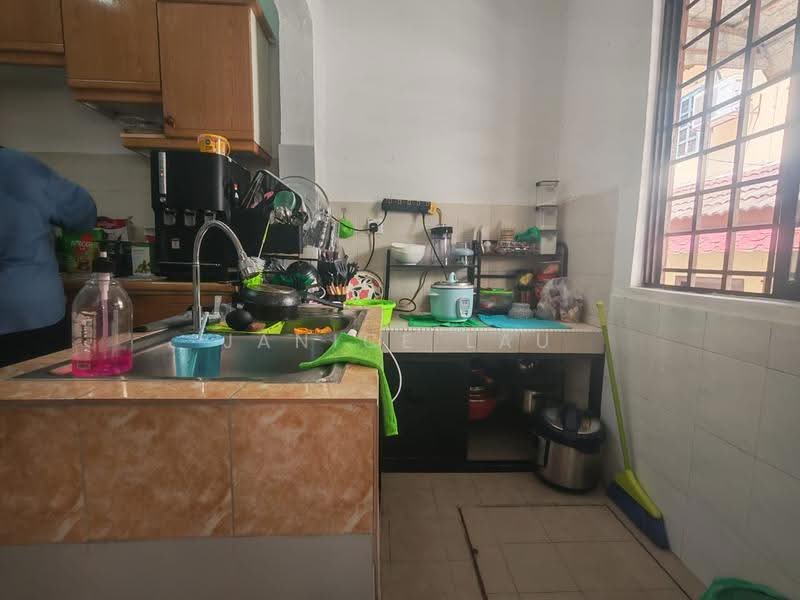 2-storey Terraced House for Sale in Sungai Long (Bandar Sungai Long) - Janice Lau - Kitchen - PropertyGuru.com.my