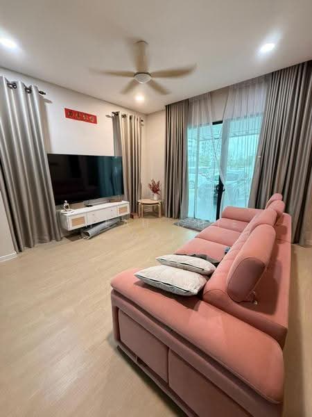 Rumah Teres untuk Disewa di Bandar Cassia (Batu Kawan) - Cheau Chie Ooi - Living Room - PropertyGuru.com.my