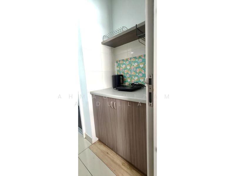 Condominium for Sale at Residence 8 - Ahmad Nizam Abdullah - Kitchen - PropertyGuru.com.my