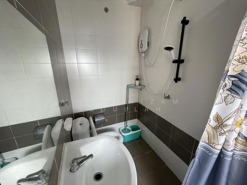 Condominium for Sale at Residence 8 - Ahmad Nizam Abdullah - Bathroom - PropertyGuru.com.my