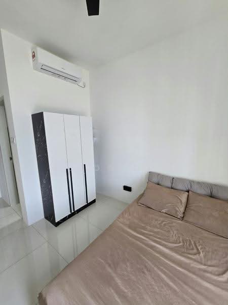Kediaman Servis untuk Disewa di Vivo Executive Apartment - Elson Dee - Bedroom - PropertyGuru.com.my