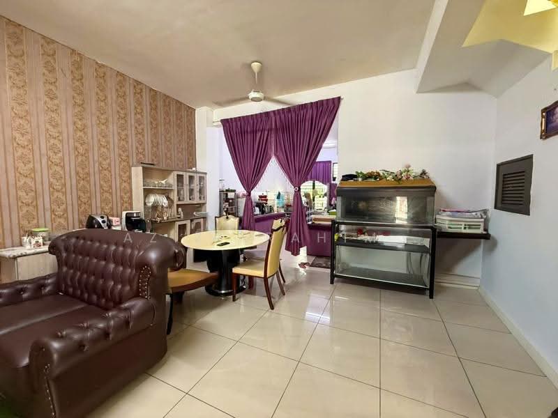 Rumah Teres 2-Tingkat untuk Dijual di Sepang (Selangor) - Azizirrahim . - Living Room - PropertyGuru.com.my