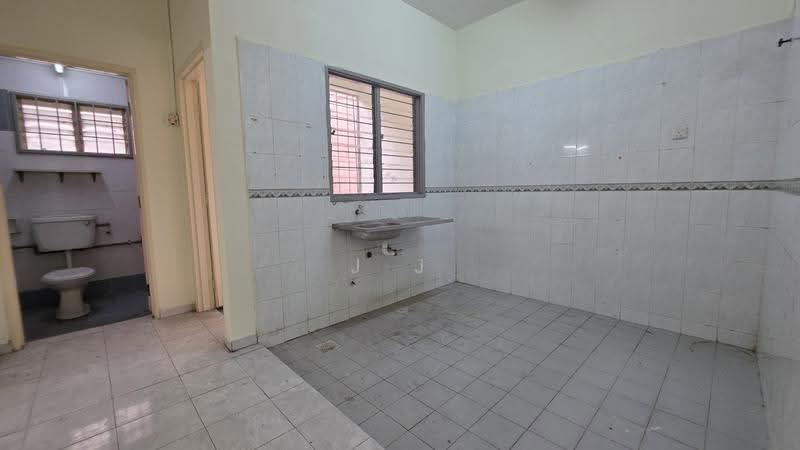 Rumah Teres untuk Dijual di Kota Kemuning (Shah Alam) - J J - PropertyGuru.com.my