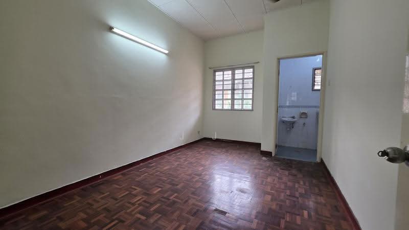 Rumah Teres untuk Dijual di Kota Kemuning (Shah Alam) - J J - PropertyGuru.com.my