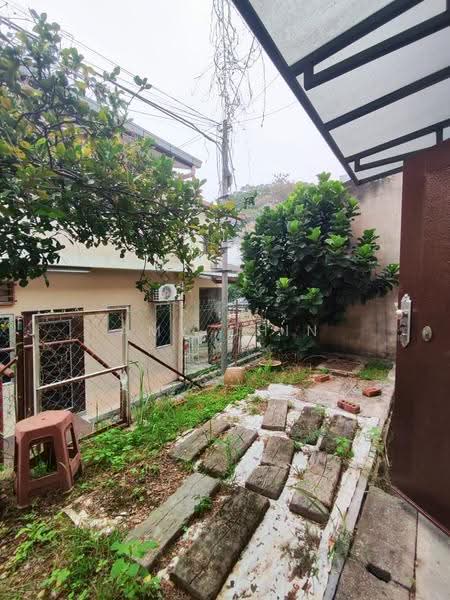 2-storey Terraced House for Sale in Bandar Putra Permai (Seri Kembangan) - Amy Chin - Exterior - PropertyGuru.com.my
