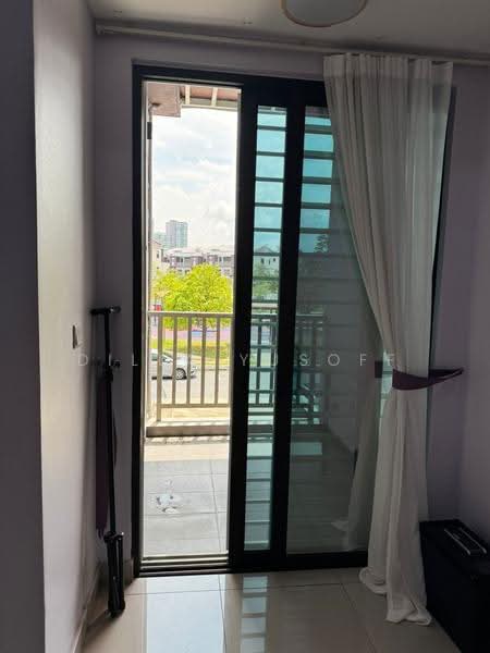 Rumah Bandar untuk Dijual di Kajang (Selangor) - DILLA YUSOFF - Balcony - PropertyGuru.com.my