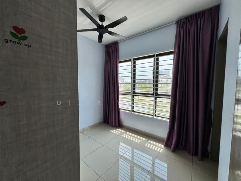 Rumah Bandar untuk Dijual di Kajang (Selangor) - DILLA YUSOFF - Bedroom - PropertyGuru.com.my