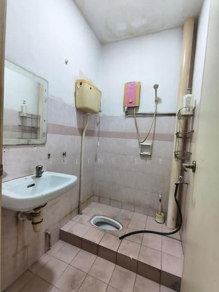 Rumah Teres 2-Tingkat untuk Dijual di Taman Nusa Bestari 2 (Iskandar Puteri (Nusajaya)) - Joline Lee - Bathroom - PropertyGuru.com.my